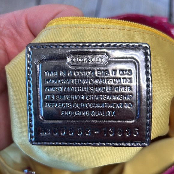 coach poppy daisy liquid glam gloss berry patent leather spotlight shoulder bag - Picture 9 of 13